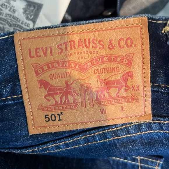 Levi’s Customer 501 Jeans - Picture 8 of 9